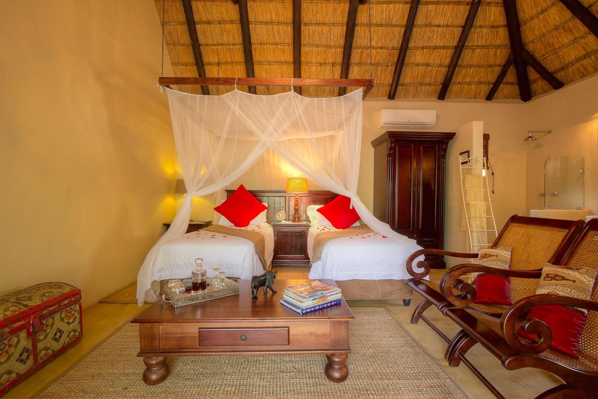 Mvuradona Safari Lodge Marloth Park Room photo