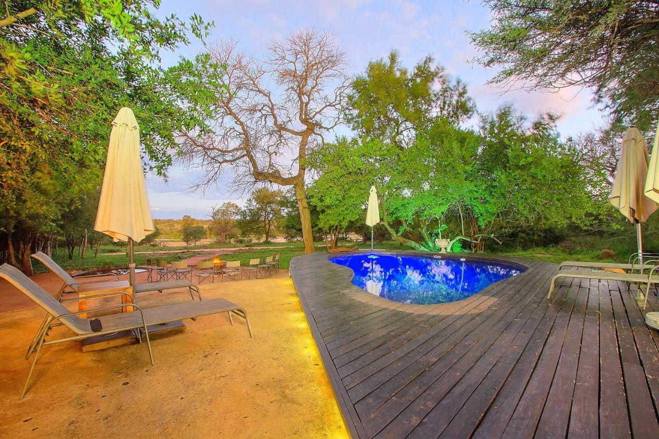 Mvuradona Safari Lodge Marloth Park Exterior photo