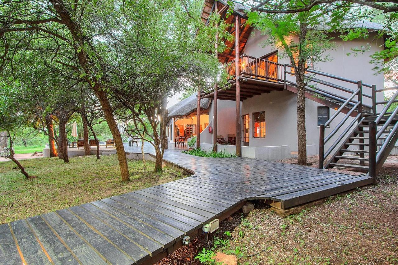 Mvuradona Safari Lodge Marloth Park Exterior photo